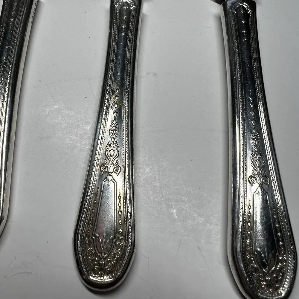 Lot of 4 Vintage Oneida Community HAMPTON COURT 9 1/8